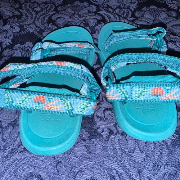 Teva Kids Veggie and Fruit Hurrican Sandals - Picture 3 of 4